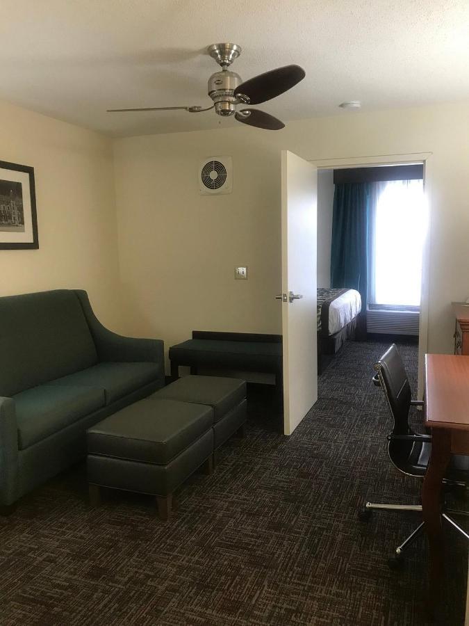 Regency Inn And Suites O'Fallon Exterior foto